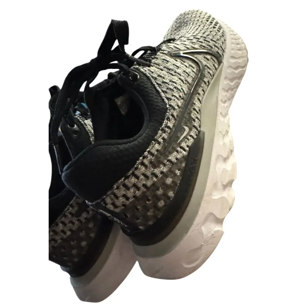 Nike React Infinity Run‎ Flyknit Black/White Running Shoes Women's Size 6.5
